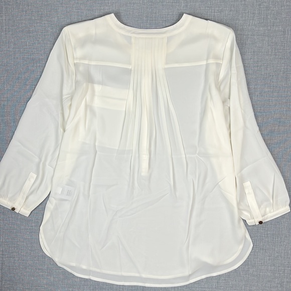 JM Collection Ivory Pleat-Back Semi Sheer Blouse Size Medium - Picture 5 of 6